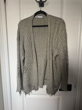 Zara Light Gray Cable-Knit Open Cardigan